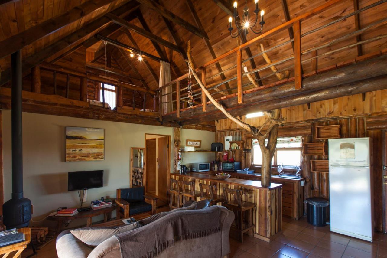 A Log Home At Buffalo Creek Buffeljagsrivier エクステリア 写真